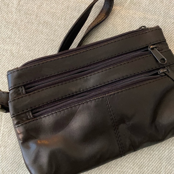 Wristlet Bag in Black Leather No Brand - Picture 5 of 8